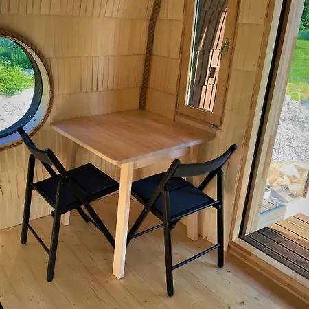 Privaatne Puhkemajutus Saunaga Campsite