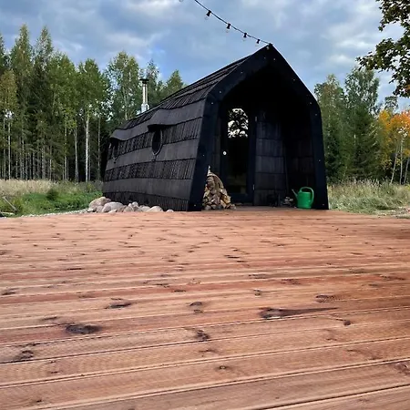 Privaatne Puhkemajutus Saunaga Raanitsa